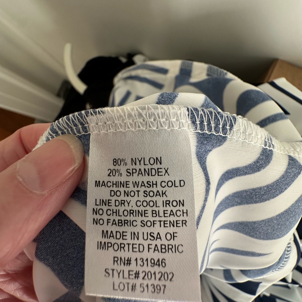 Jude Connally Navy and White Geometric Pants XL - Picture 4 of 4